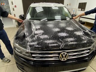 2019 Volkswagen Tiguan II, чёрный, 3000000 рублей, вид 2