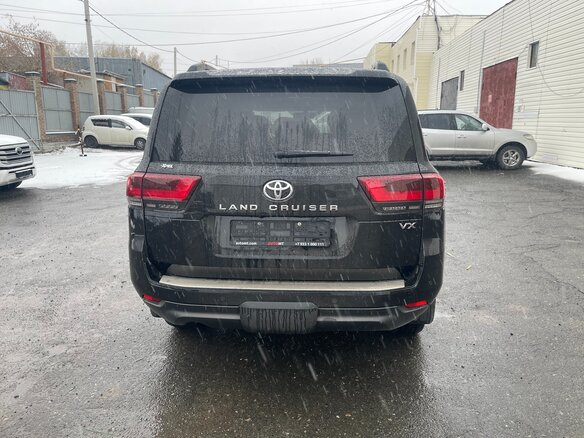2023 Toyota Land Cruiser 300 Series, чёрный, 14300000 рублей - вид 7