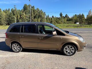 2013 Opel Zafira B Рестайлинг, бежевый, 550000 рублей, вид 4