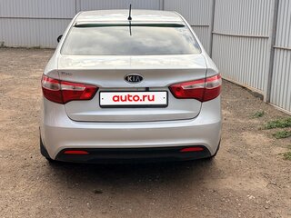 2011 Kia Rio III, серебристый, 630000 рублей, вид 3