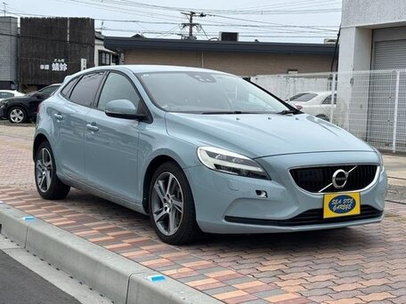 2019 Volvo V40 II Рестайлинг, голубой, 870000 рублей, вид 1