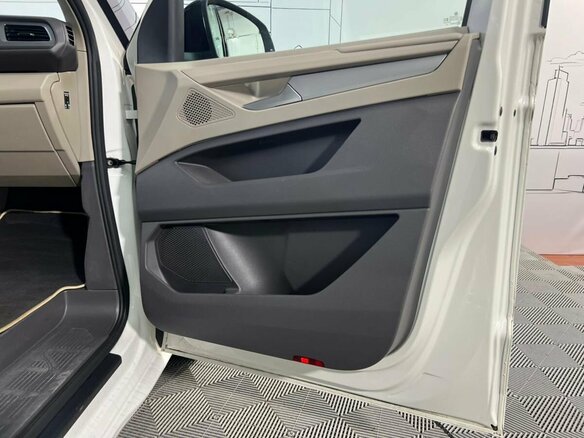 2022 Volkswagen Multivan T7, белый, 5720000 рублей - вид 14