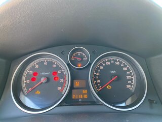 2011 Opel Astra H Рестайлинг, бежевый, 420000 рублей, вид 5