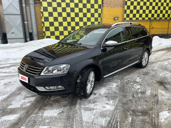 2013 Volkswagen Passat Alltrack B7, чёрный, 1600000 рублей