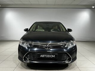 2016 Toyota Camry VII (XV50) Рестайлинг, чёрный, 2125000 рублей, вид 2