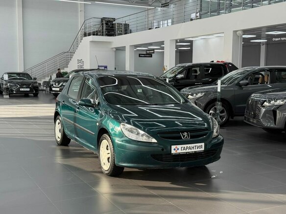 2002 Peugeot 307 I, зелёный