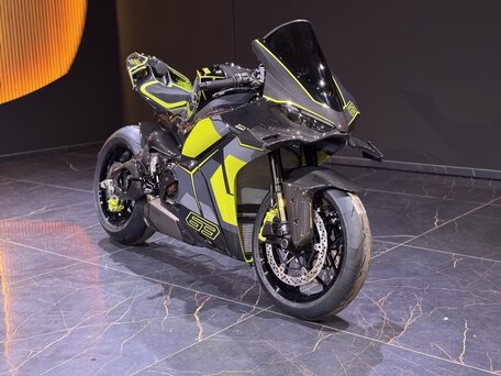 2026 Ducati Panigale V4, жёлтый, 10315000 рублей, вид 1