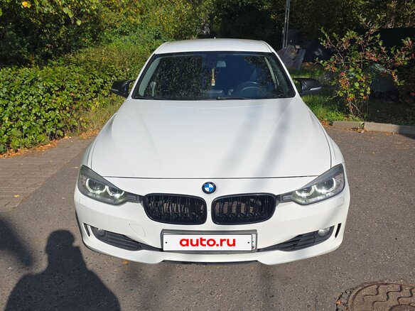 2013 BMW 3 серии 320i VI (F3x), белый, 1350000 рублей