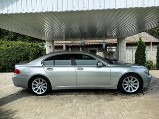 2006 BMW 7 серии 730d IV (E65/E66) Рестайлинг, серебристый, 2000000 рублей, вид 3