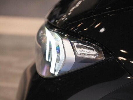 2023 BMW 3 серии 330d xDrive VII (G2x) Рестайлинг, чёрный, 7560000 рублей, вид 5