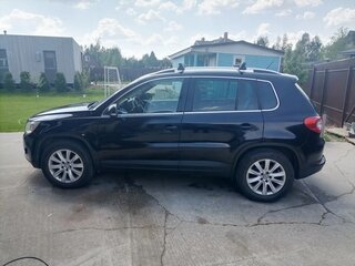 2011 Volkswagen Tiguan I, чёрный, 1290000 рублей, вид 4