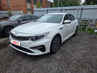 2019 Kia Optima IV Рестайлинг, белый, 1180000 рублей, вид 1