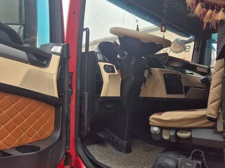 2011 MAN TGX, красный, 2500000 рублей, вид 3