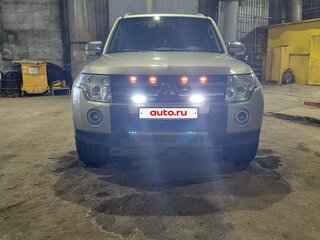 2008 Mitsubishi Pajero IV, бежевый, 1620000 рублей, вид 3