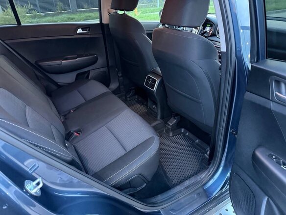 2021 Kia Sportage IV Рестайлинг, синий, 2490000 рублей - вид 21