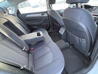 2019 Hyundai Sonata VII (LF) Рестайлинг, белый, 950000 рублей, вид 5
