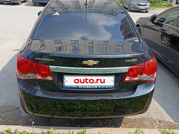 2012 Chevrolet Cruze I, чёрный, 470000 рублей - вид 2