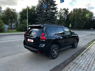 2019 Toyota Land Cruiser Prado 150 Series Рестайлинг 2, чёрный, 4390000 рублей, вид 3