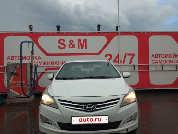 2016 Hyundai Solaris I Рестайлинг, белый, 600000 рублей - вид 2
