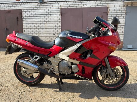1999 Kawasaki ZZR 600, красный, 280000 рублей, вид 3