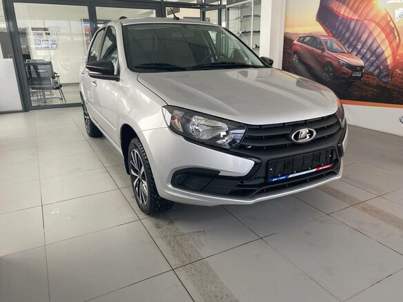 2026 Lada (ВАЗ) Granta I Рестайлинг, серебристый, 1310000 рублей - вид 9