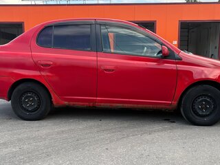 2001 Toyota Platz, красный, 225000 рублей, вид 5