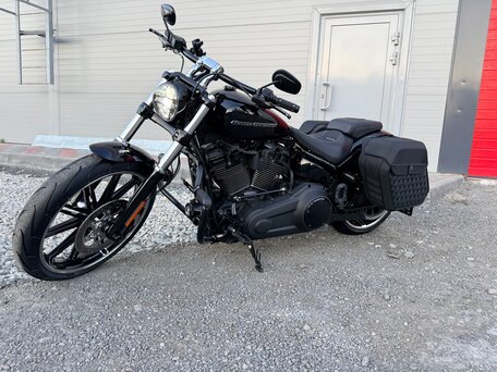 2020 Harley-Davidson Breakout, чёрный, 2400000 рублей, вид 3