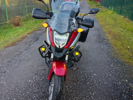 2017 Honda NC 750X, красный, 790000 рублей, вид 2
