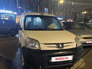 2010 Peugeot Partner I Рестайлинг, белый, 240000 рублей, вид 1