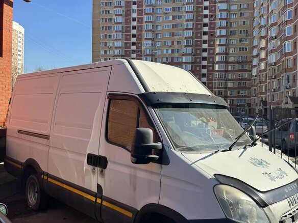 2012 Iveco Daily, белый, 1650000 рублей - вид 2