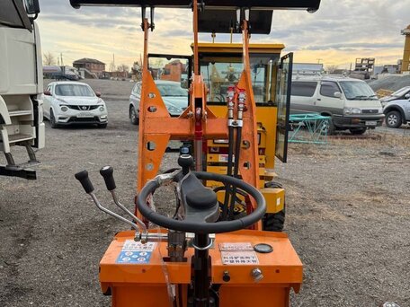 2026 Doosan D18, оранжевый, 267000 рублей, вид 4