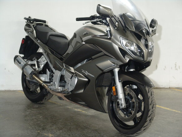 2013 Yamaha FJR1300, серый, 750000 рублей