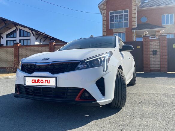 2021 Kia Rio IV Рестайлинг, белый, 1990000 рублей - вид 6