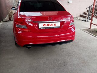 2010 Mercedes-Benz C-Класс 180 BlueEFFICIENCY III (W204), красный, 1320000 рублей, вид 5