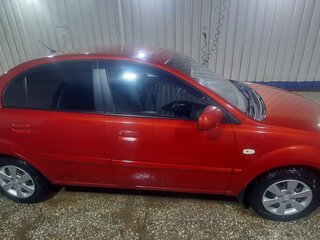 2011 Kia Rio II Рестайлинг, красный, 820000 рублей, вид 3