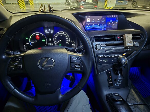 2010 Lexus RX 450h III, белый, 2250000 рублей - вид 6