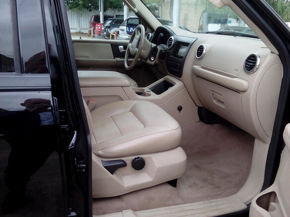 2004 Ford Expedition II, чёрный - вид 4