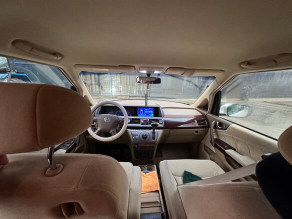 2004 Honda Elysion I, белый, 1100000 рублей - вид 4