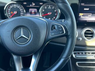 2016 Mercedes-Benz E-Класс 200 V (W213, S213, C238), чёрный, 2900000 рублей, вид 4