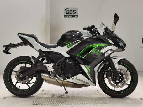 2022 Kawasaki Ninja 650, чёрный, 900000 рублей, вид 1