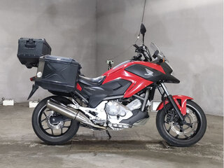 2013 Honda NC 700X, красный, 600000 рублей, вид 1