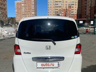 2013 Honda Freed Spike I, белый, 1376000 рублей, вид 2