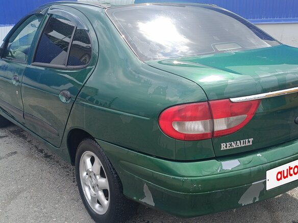 2000 Renault Megane I Рестайлинг, зелёный, 289139 рублей - вид 2