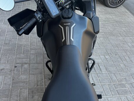 2022 Kawasaki KLR 650, чёрный, 820000 рублей, вид 4