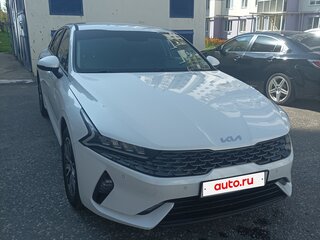 2021 Kia K5 III, белый, 2440000 рублей, вид 1