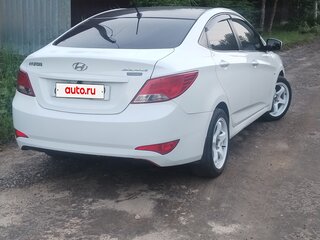 2015 Hyundai Solaris I Рестайлинг, белый, 850000 рублей, вид 3