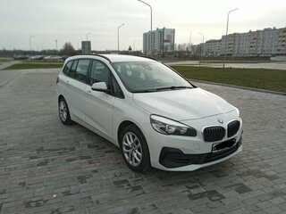 2019 BMW 2 серии Gran Tourer Gran Tourer 218d F46 Рестайлинг, белый, 1700000 рублей, вид 3
