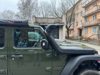 2021 Jeep Wrangler IV (JL), зелёный, 7500000 рублей, вид 2