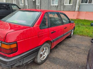 1988 Volkswagen Passat B3, красный, 80000 рублей, вид 3