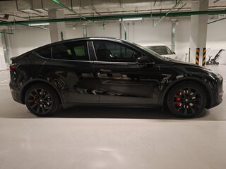 2021 Tesla Model Y Long Range I, чёрный, 4300000 рублей, вид 2